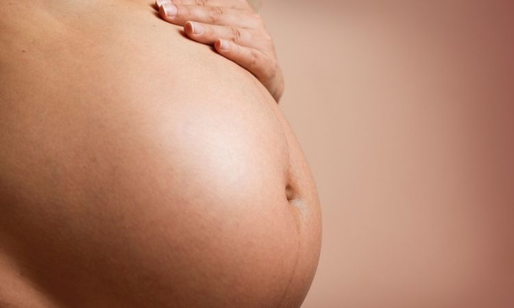 Twin Pregnancy Week by Week | SRC Health